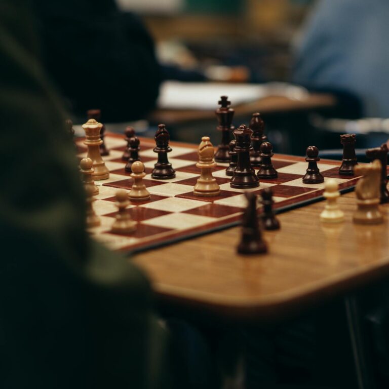 India's Chess Prodigy Praggnanandhaa Beats Magnus Carlsen